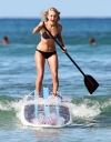 84320_Anna_Sophia_Robb_paddleboarding_in_Oahu_5_122_154lo.jpg