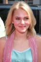 annasophia-robb-nancy-drew-world-premiere-20070609_04.jpg